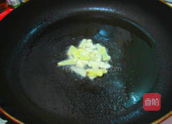 芹菜香干炒肉的做法图解3