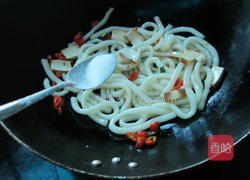 香干米虾炒粉条的做法图解3