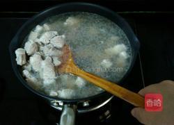 番茄牛腩的做法图解1