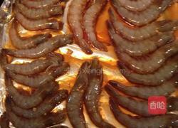 黑胡椒蒜泥烤虾的做法图解4