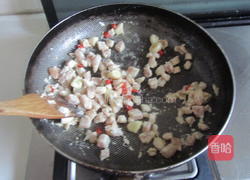 鸡肉豆米笋丁的做法图解6