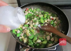 鸡肉豆米笋丁的做法图解9