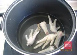 秋葵鸡爪汤的做法图解5