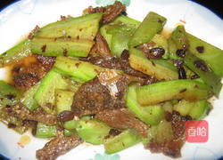 豆豉鲮鱼炒苦瓜的做法图解6
