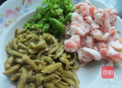 咸豆角炒肉的做法图解1