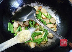 香干蒜薹炒鱼丸的做法图解12
