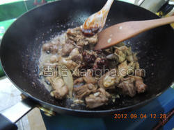 熟烧鸡咋做好吃 MjUwX2MxXzA