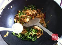 青椒肉丝炒水面筋的做法图解9