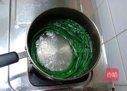 豆角酿鲮鱼肉的做法图解2