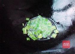 白参青椒炒蛋的做法图解5