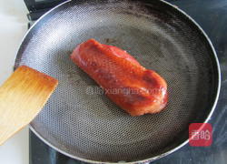 烟熏鸭脯肉红酒梨的做法图解7