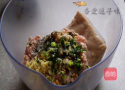 煎鲮鱼饼的做法图解7