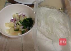 菜花粉丝煲的做法图解1