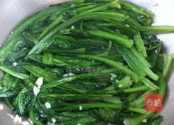 豆豉鲮鱼油麦菜的做法图解3
