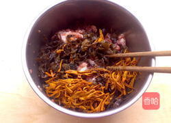 虫草云耳香菜饺的做法图解5