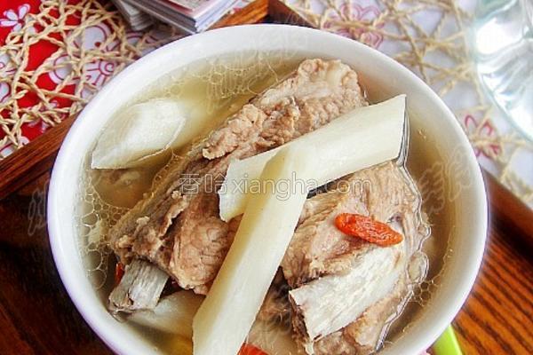 铁棍山药炖排骨的做法_铁棍山药炖排骨的做法