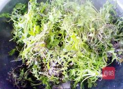 荠菜拌香干的做法图解1