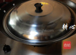 豆豉鲮鱼炒荷兰豆的做法图解6