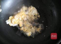 鸡蛋青菜炒面的做法图解3