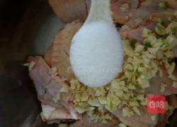蒜香烤鸡翅的做法图解3