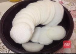 白玉蒸河蚬的做法图解1