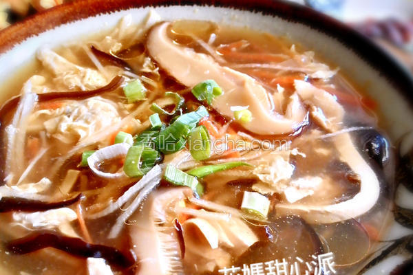 酸辣汤的做法怎么做才好吃 NjAwX2MyXzQwMA