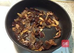 木耳炒肉丝的做法图解4