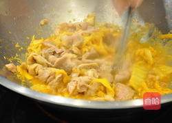 姜黄泡菜炒猪肉的做法图解4