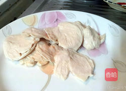 风凉拌鲜蔬鸡片的做法图解2
