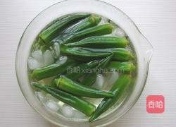 凉拌秋葵的做法图解5