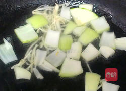 肉片丝瓜的做法图解2