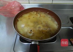 酒香锯缘青蟹粥的做法图解3