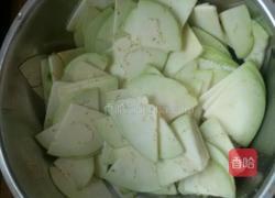 西红柿抄圆茄。的做法图解1