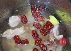 清汤母鸡的做法图解2