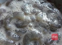 豌豆清炒虾仁的做法图解1