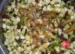 青椒茄子腊肠饼的做法图解4