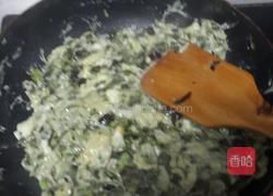 香椿芽煎鸡蛋的做法图解6