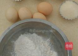 电饭锅蛋糕的做法图解1