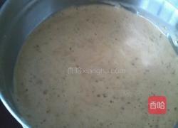 红糖枣泥核桃蜂蜜纸杯蛋糕的做法图解5