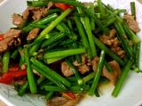 韭菜花小炒肉