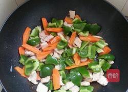 青椒炒肉的做法图解3