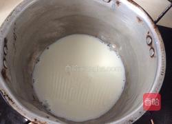椰丝牛奶方块的做法图解3