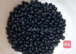 黑豆黑米糊的做法图解1