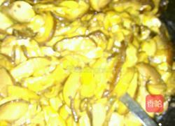 酸辣菌汤的做法图解3