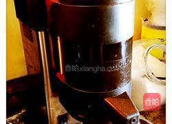 自制咖啡牛奶☕️的做法图解1