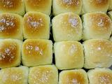 奶香豆沙椰蓉小餐包