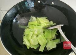 莴笋片炒火腿（求关注）的做法图解2