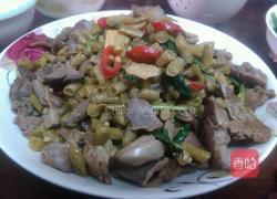 酸豆角炒鸡珍的做法图解5