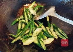 尖椒炒土豆片的做法图解3