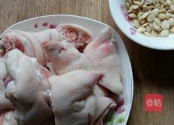 桃仁猪蹄汤的做法图解1
